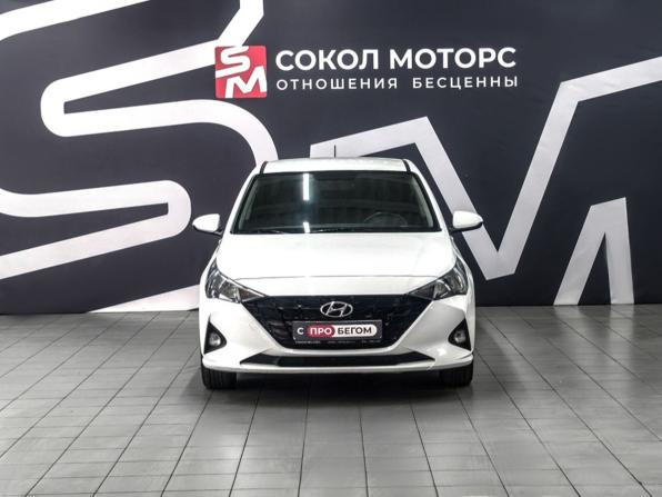 Hyundai Solaris II Рестайлинг с пробегом 2021 года, цена 1 889 900 рублей, 67000 км, седан, Автокод Объявления