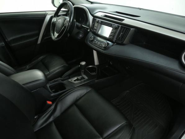 Toyota RAV4 IV (XA40) Рестайлинг с пробегом 2016 года, цена 1 936 000 рублей, 192500 км, внедорожник, Автокод Объявления