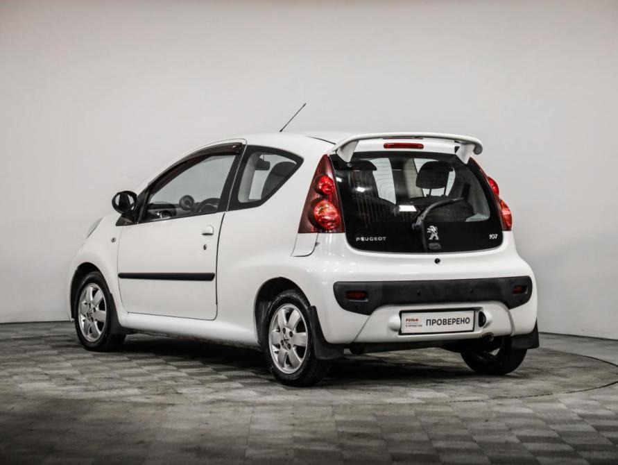 Peugeot 107 I Рестайлинг 2 Санкт-Петербург  - изображение 8