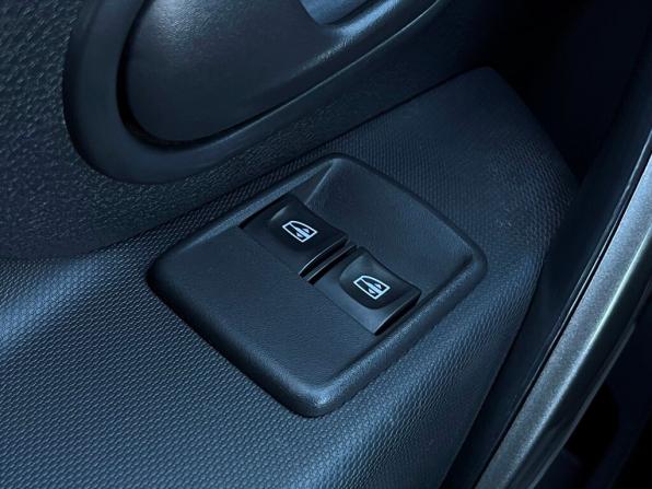 Renault Logan II Рестайлинг с пробегом 2019 года, цена 947 800 рублей, 139838 км, седан, Автокод Объявления