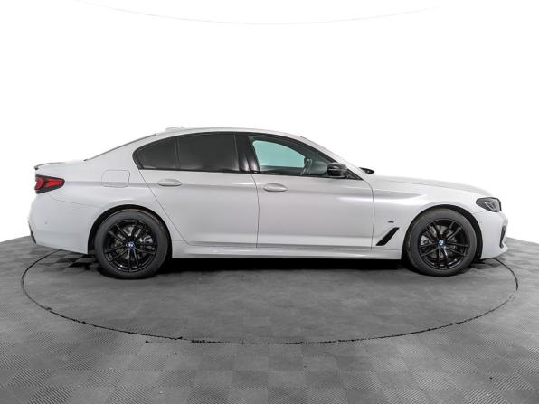 BMW 5 серии VII (G30/G31/G38) Рестайлинг с пробегом 2021 года, цена 4 265 000 рублей, 117780 км, седан, Автокод Объявления