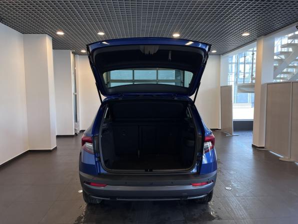 Skoda Karoq I с пробегом 2020 года, цена 2 650 000 рублей, 81900 км, внедорожник, Автокод Объявления