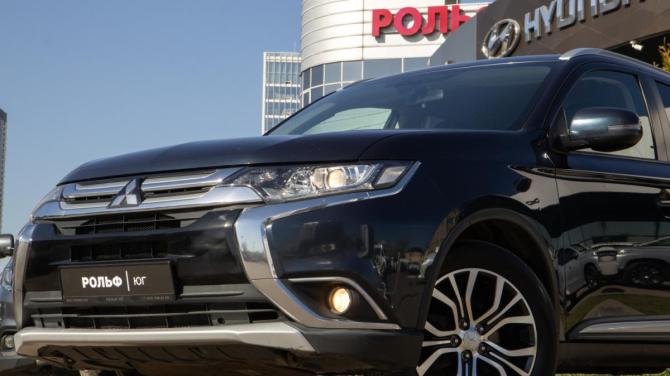 Mitsubishi Outlander III Рестайлинг 2 с пробегом 2018 года, цена 1 998 000 рублей, 101059 км, внедорожник, Автокод Объявления