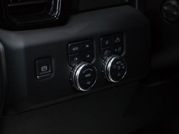 GMC Sierra IV Рестайлинг с пробегом 2025 года, цена 10 999 000 рублей, 42 км, offers.body_type.unknown, Автокод Объявления