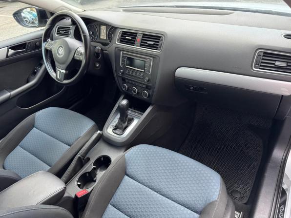 Volkswagen Jetta VI с пробегом 2013 года, цена 869 000 рублей, 179720 км, седан, Автокод Объявления