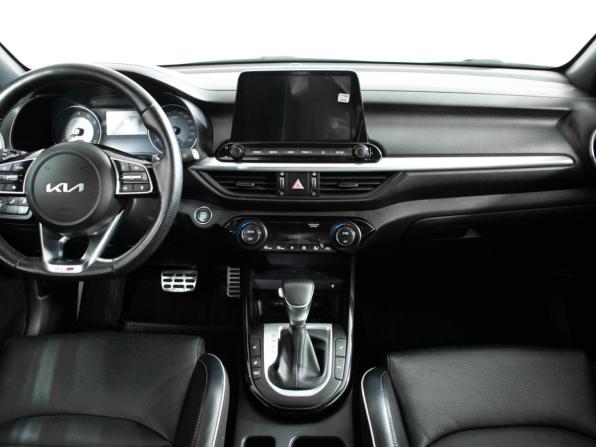 Kia Cerato IV Рестайлинг с пробегом 2022 года, цена 2 857 000 рублей, 54431 км, седан, Автокод Объявления