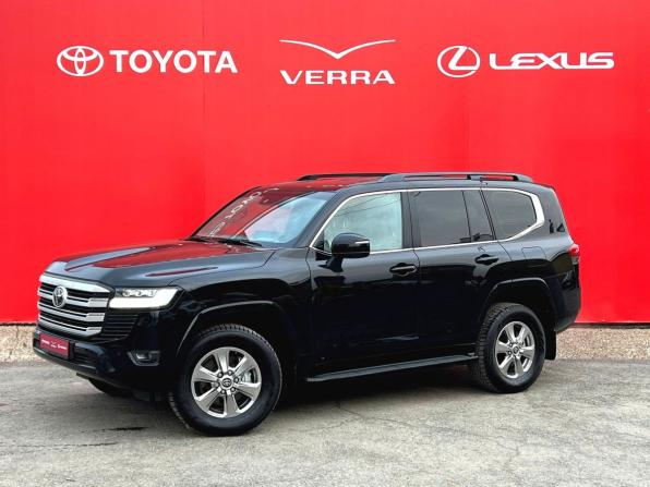 Toyota Land Cruiser 300 Series с пробегом 2022 года, цена 11 360 000 рублей, 5712 км, внедорожник, Автокод Объявления