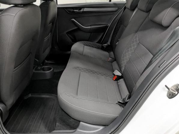 Skoda Rapid II с пробегом 2020 года, цена 1 090 000 рублей, 209049 км, лифтбек, Автокод Объявления