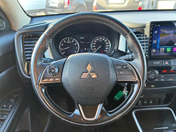Mitsubishi Outlander III Рестайлинг 3 с пробегом 2019 года, цена 2 008 900 рублей, 62824 км, внедорожник, Автокод Объявления