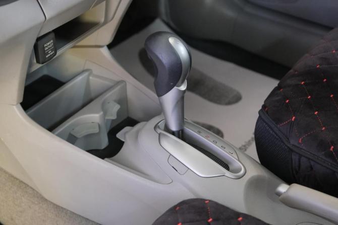Honda Insight II с пробегом 2009 года, цена 829 000 рублей, 139500 км, хэтчбек, Автокод Объявления