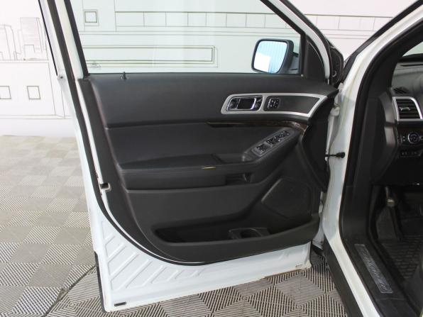 Ford Explorer V с пробегом 2014 года, цена 1 599 000 рублей, 175000 км, внедорожник, Автокод Объявления