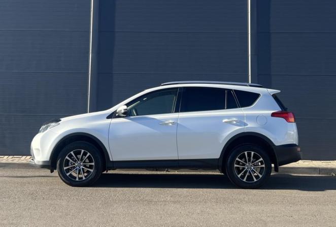 Toyota RAV4 IV (XA40) с пробегом 2014 года, цена 1 895 000 рублей, 182129 км, внедорожник, Автокод Объявления