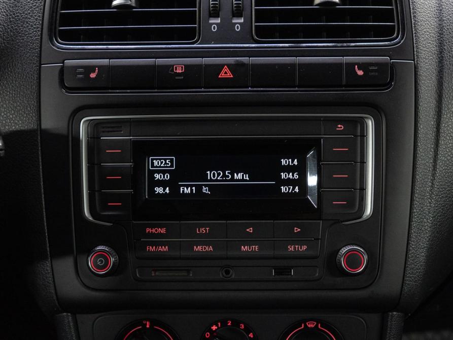 Volkswagen Polo V Рестайлинг Тюмень  - изображение 19