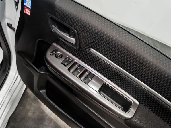 Honda Stepwgn V Рестайлинг с пробегом 2018 года, цена 2 265 000 рублей, 72910 км, минивэн, Автокод Объявления
