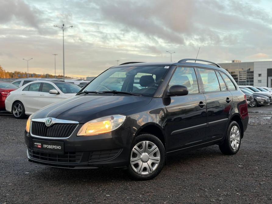 Skoda Fabia II Рестайлинг Санкт-Петербург  - изображение 1
