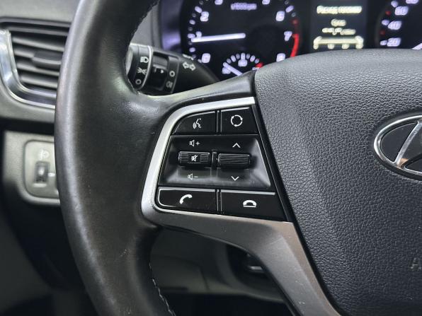 Hyundai Solaris II Рестайлинг с пробегом 2020 года, цена 1 499 000 рублей, 120408 км, седан, Автокод Объявления