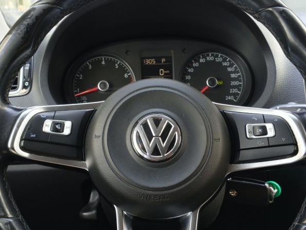 Volkswagen Polo V Рестайлинг с пробегом 2018 года, цена 1 179 000 рублей, 179004 км, седан, Автокод Объявления