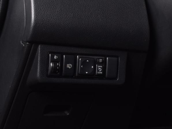 Nissan Tiida I Рестайлинг с пробегом 2011 года, цена 739 995 рублей, 257812 км, хэтчбек, Автокод Объявления