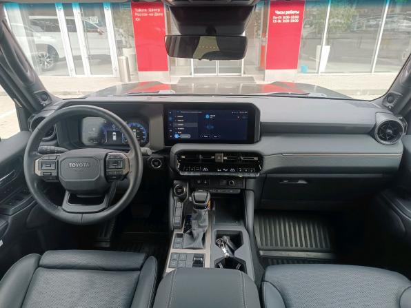 Toyota Land Cruiser Prado 250 Series с пробегом 2024 года, цена 10 600 000 рублей, 18700 км, внедорожник, Автокод Объявления