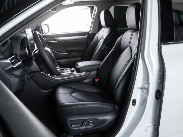 Toyota Highlander IV (XU70) с пробегом 2025 года, цена 5 779 000 рублей, 49 км, внедорожник, Автокод Объявления