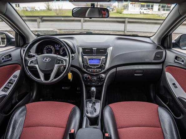 Hyundai Solaris I с пробегом 2011 года, цена 828 000 рублей, 123182 км, хэтчбек, Автокод Объявления