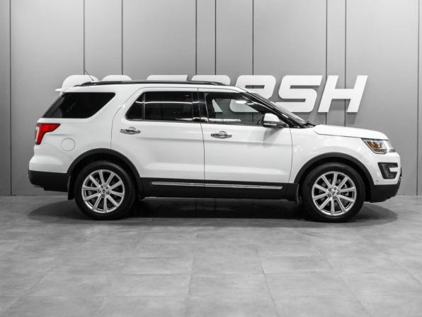Ford Explorer V Рестайлинг с пробегом 2015 года, цена 2 800 000 рублей, 161629 км, внедорожник, Автокод Объявления
