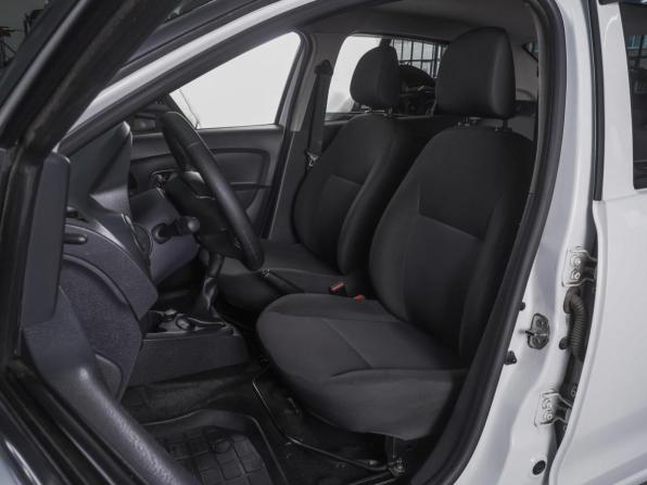 Renault Logan II Рестайлинг с пробегом 2019 года, цена 899 000 рублей, 100885 км, седан, Автокод Объявления
