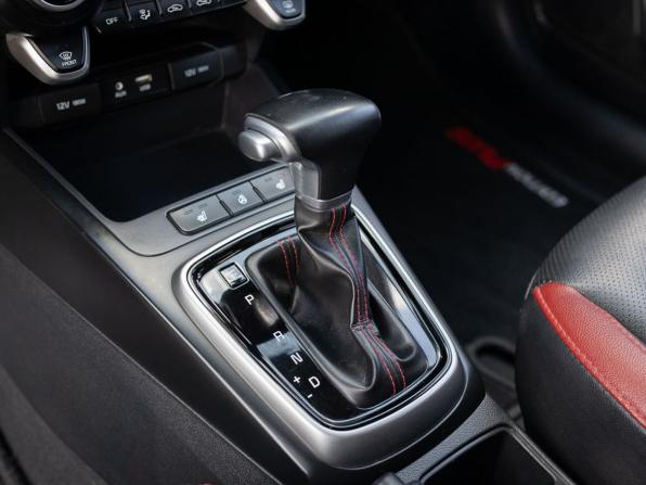 Kia Rio IV с пробегом 2019 года, цена 1 340 000 рублей, 106836 км, хэтчбек, Автокод Объявления