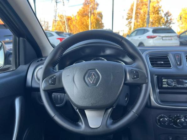 Renault Sandero II с пробегом 2016 года, цена 1 024 900 рублей, 89221 км, хэтчбек, Автокод Объявления
