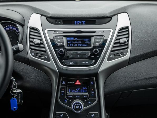 Hyundai Elantra V (MD) Рестайлинг с пробегом 2015 года, цена 1 148 000 рублей, 197244 км, седан, Автокод Объявления
