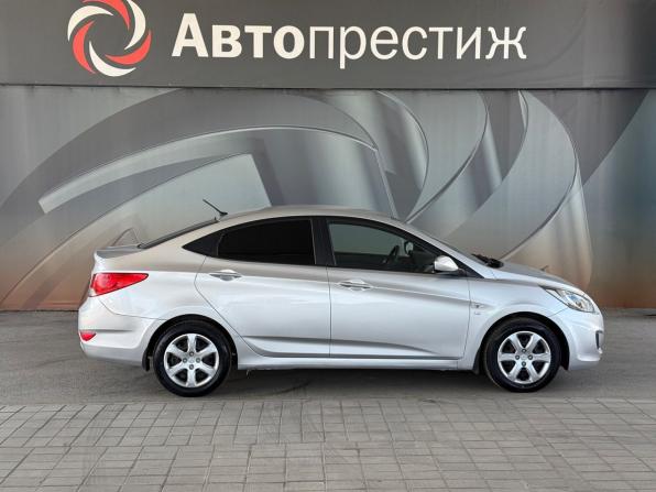 Hyundai Solaris I с пробегом 2013 года, цена 793 000 рублей, 158813 км, седан, Автокод Объявления