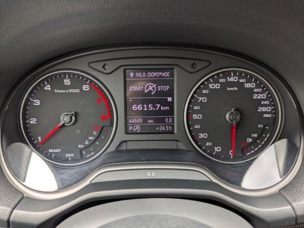 Audi Q2 I Рестайлинг с пробегом 2021 года, цена 2 845 000 рублей, 44660 км, внедорожник, Автокод Объявления