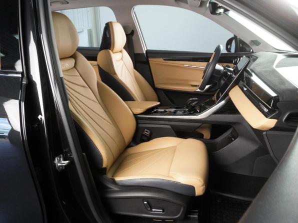 Geely Boyue L I с пробегом 2023 года, цена 2 650 000 рублей, 48225 км, внедорожник, Автокод Объявления