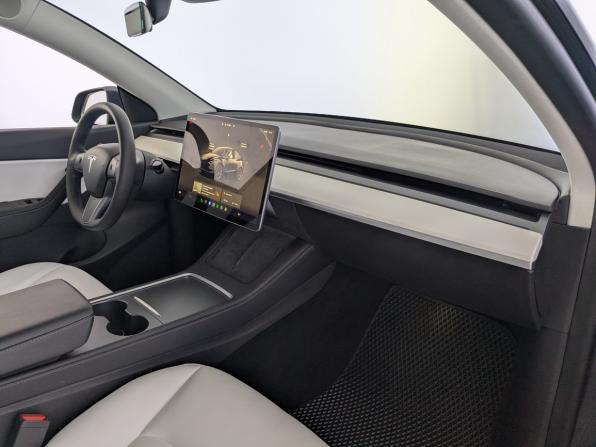 Tesla Model Y I с пробегом 2022 года, цена 4 500 000 рублей, 74725 км, внедорожник, Автокод Объявления