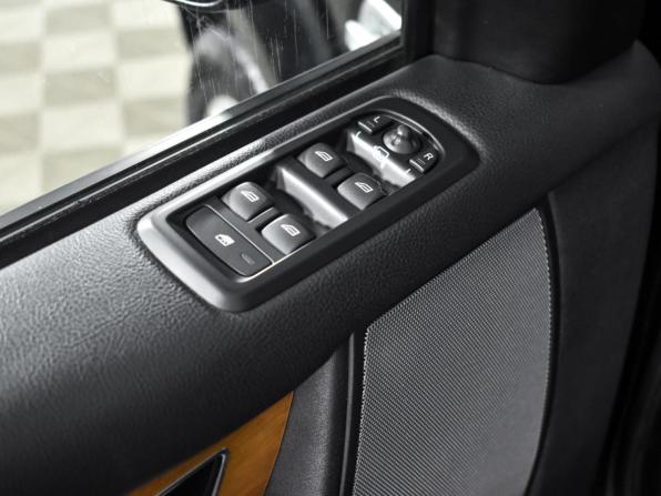 Land Rover Discovery IV с пробегом 2012 года, цена 2 090 000 рублей, 147560 км, внедорожник, Автокод Объявления
