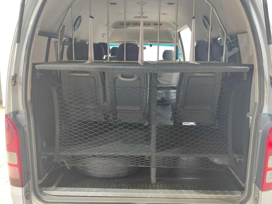 Toyota HiAce H200 Нижневартовск  - изображение 11