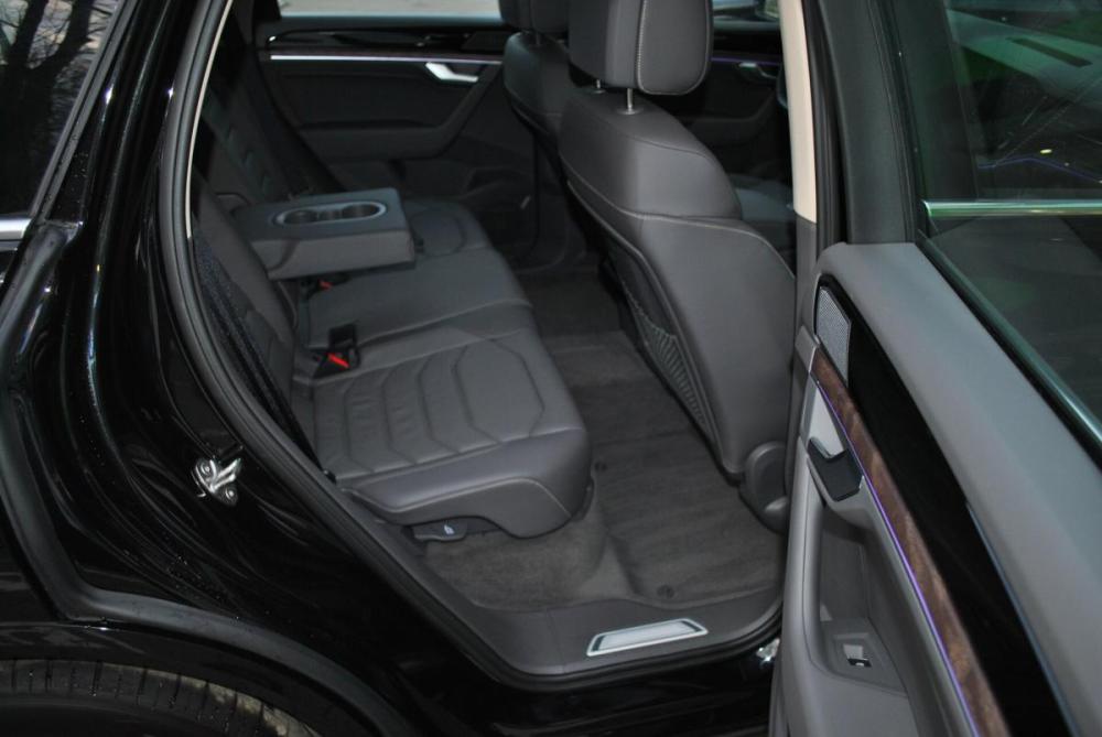 Volkswagen Touareg III Рестайлинг Москва  - изображение 16