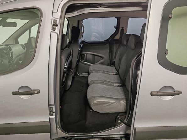Citroen Berlingo II Рестайлинг 2 с пробегом 2017 года, цена 1 075 000 рублей, 174145 км, компактвэн, Автокод Объявления