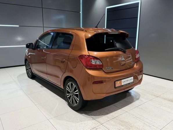 Mitsubishi Space Star II Рестайлинг с пробегом 2018 года, цена 900 000 рублей, 103000 км, хэтчбек, Автокод Объявления