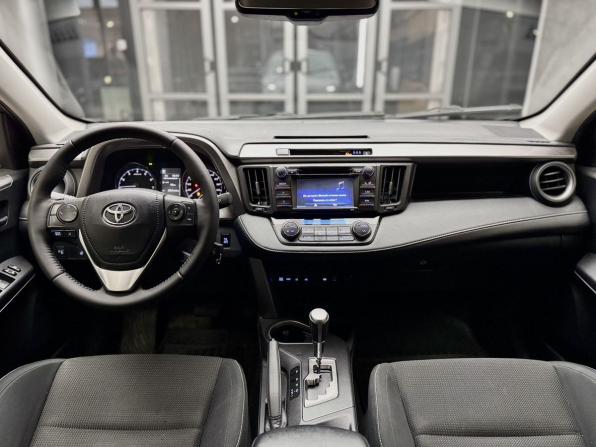 Toyota RAV4 IV (XA40) Рестайлинг с пробегом 2016 года, цена 2 610 000 рублей, 100601 км, внедорожник, Автокод Объявления