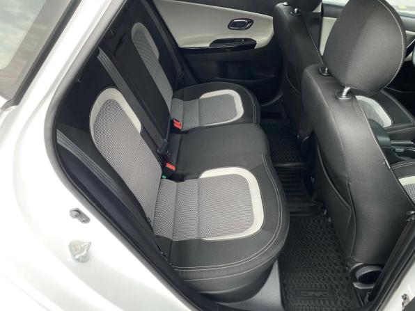 Kia Ceed II Рестайлинг с пробегом 2018 года, цена 1 459 000 рублей, 61554 км, хэтчбек, Автокод Объявления