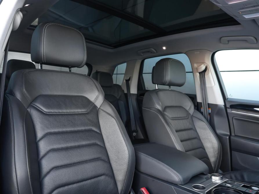 Volkswagen Touareg III Москва  - изображение 11