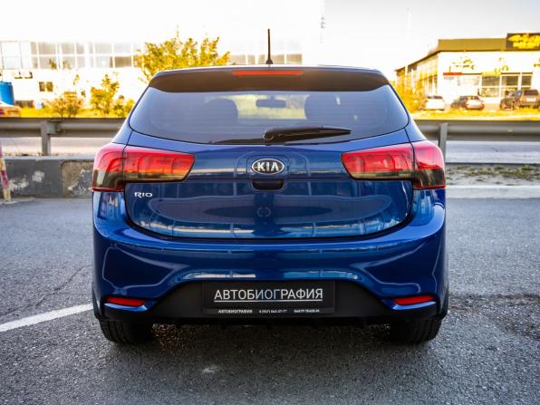 Kia Rio III Рестайлинг с пробегом 2015 года, цена 998 000 рублей, 182631 км, хэтчбек, Автокод Объявления
