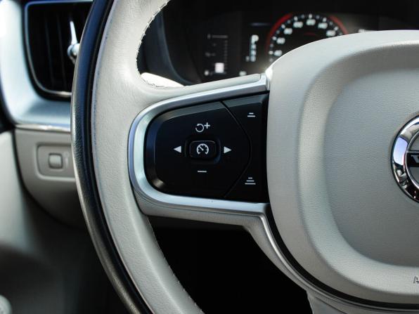 Volvo XC60 II с пробегом 2018 года, цена 3 200 000 рублей, 119441 км, внедорожник, Автокод Объявления