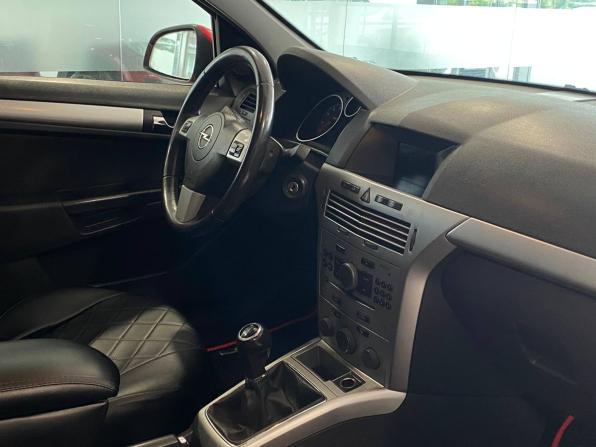 Opel Astra H Рестайлинг с пробегом 2011 года, цена 775 000 рублей, 209969 км, седан, Автокод Объявления