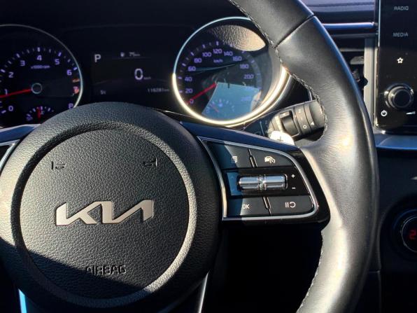 Kia Ceed III Рестайлинг с пробегом 2022 года, цена 1 894 400 рублей, 116280 км, универсал, Автокод Объявления