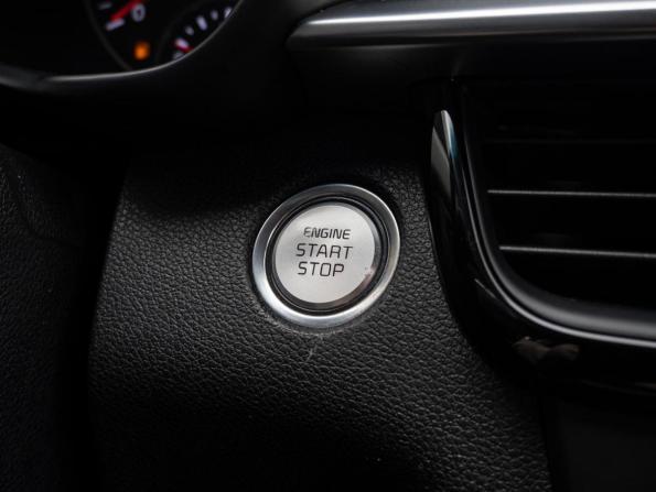 Kia Optima IV Рестайлинг с пробегом 2019 года, цена 2 130 000 рублей, 74557 км, седан, Автокод Объявления