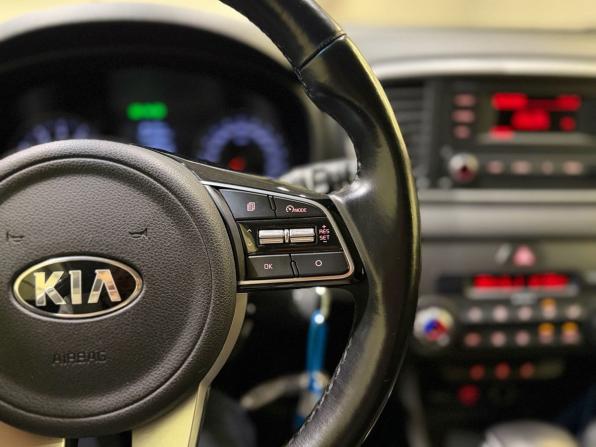Kia Sportage IV Рестайлинг с пробегом 2020 года, цена 2 399 000 рублей, 75609 км, внедорожник, Автокод Объявления
