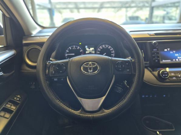 Toyota RAV4 IV (XA40) Рестайлинг с пробегом 2017 года, цена 2 340 000 рублей, 188000 км, внедорожник, Автокод Объявления