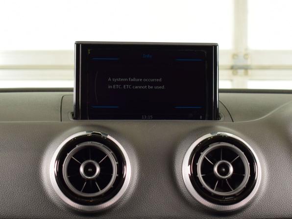 Audi A3 III (8V) с пробегом 2015 года, цена 1 285 997 рублей, 64105 км, хэтчбек, Автокод Объявления